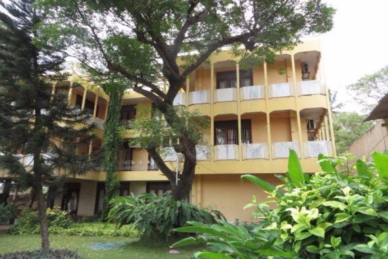 Oyo 318 Pillaiyar Inn Jaffna Exterior photo