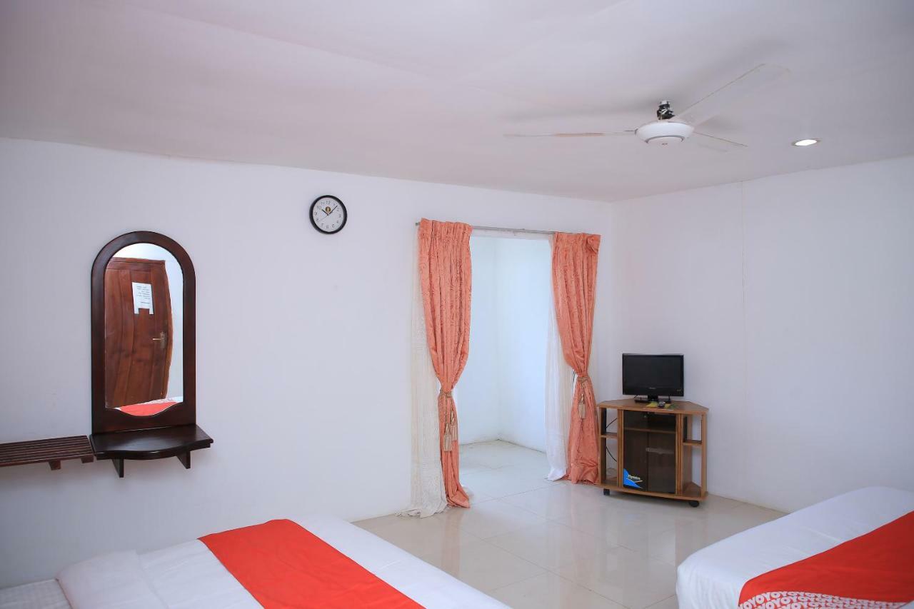 Oyo 318 Pillaiyar Inn Jaffna Exterior photo