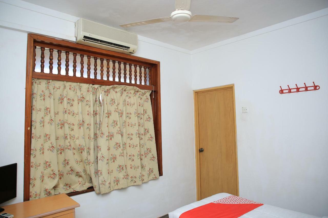 Oyo 318 Pillaiyar Inn Jaffna Exterior photo